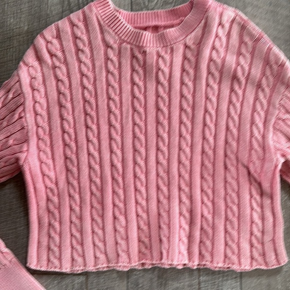 Aerie Size Medium Pink Cable Knit Cropped Sweater - Picture 3 of 5